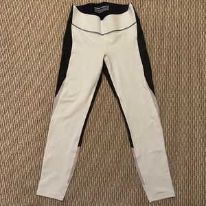 Outdoor Voices Colorblock Leggings Size M
